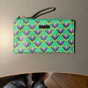 Vera Bradley wristlet bright and fun!